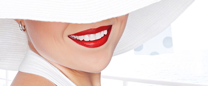 À vous de choisir: dentier ou implant?